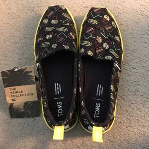 NWT Toms Slip on Shoes